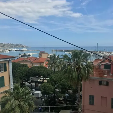 Διαμέρισμα Attico La Marina